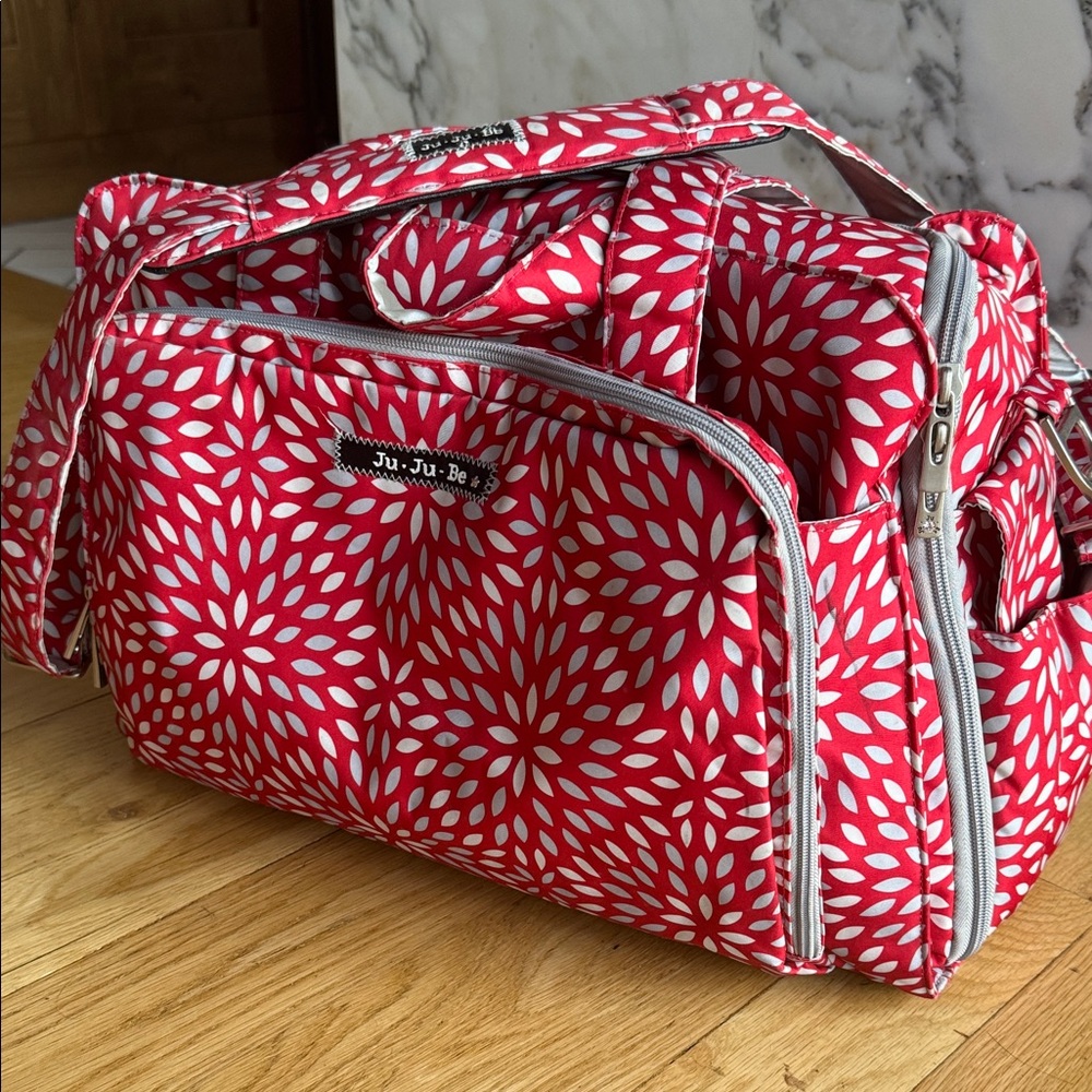 Ju-Ju-Be Floral Legacy Royal Duchess Baby Bag with Changing Pad size Large